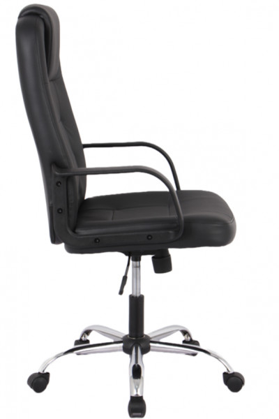 Директорски стол в черен цвят.