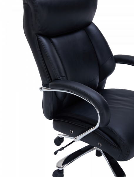 Черен директорски стол в естествена кожа.