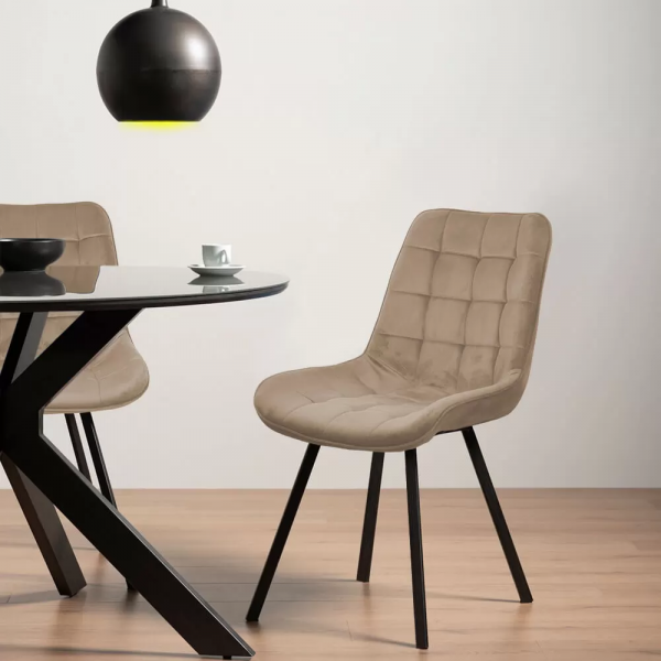 Бежов трапезен стол.