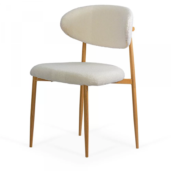 Кремав трапезен стол.