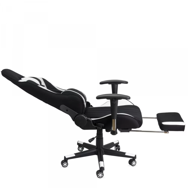 Геймърски стол в бял цвят.