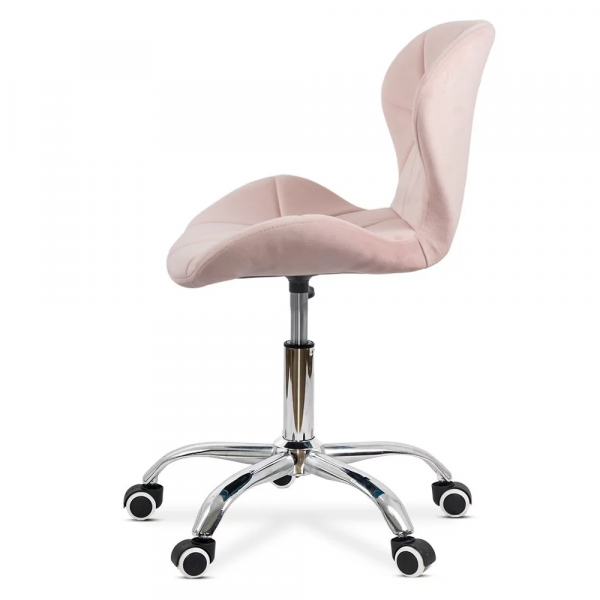 Работен стол в розов цвят.