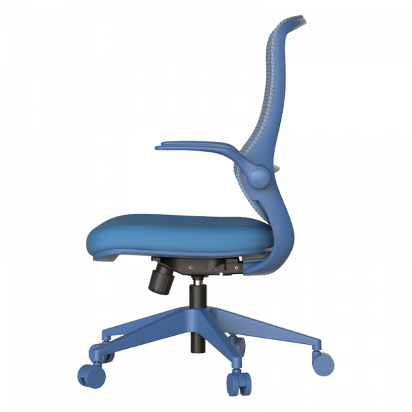 Син ергономичен стол.