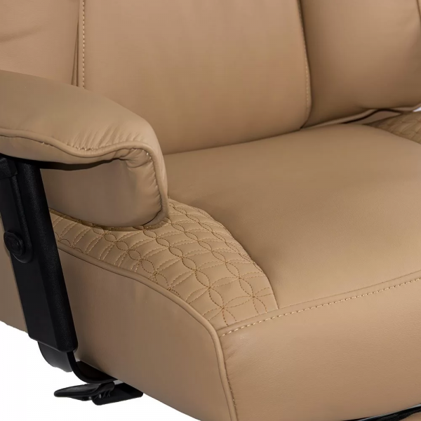 Бежов директорски стол с регулируеми подлакътници.