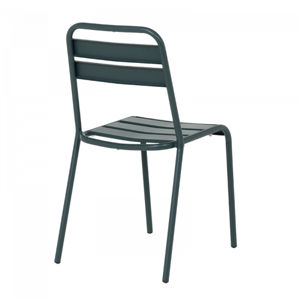 Тъмнозелен метален градински стол. 