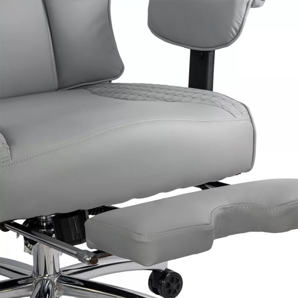 Сив директорски стол с регулируеми подлакътници.