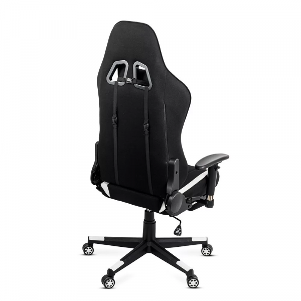 Геймърски стол в бял цвят.